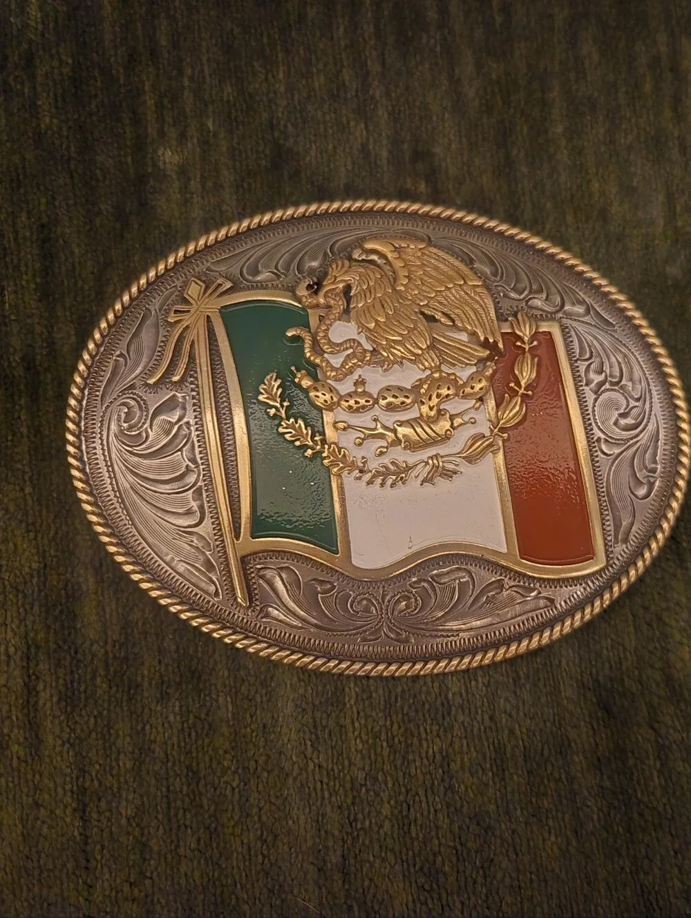 Ariat Mexican Flag Oval Belt Buckle - Gold & Tricolor